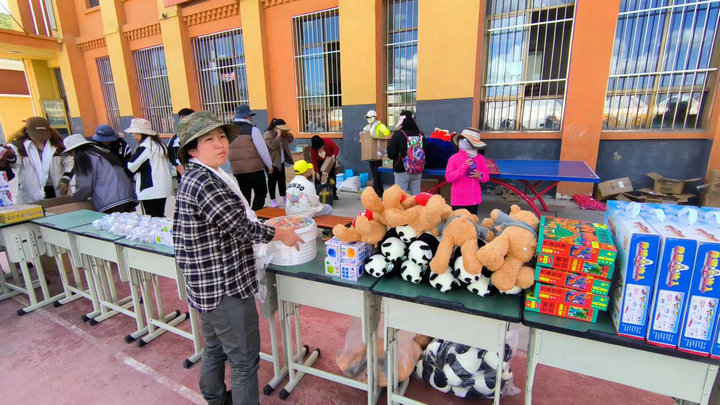 愛心公益 (1) 愛心公益 (1)